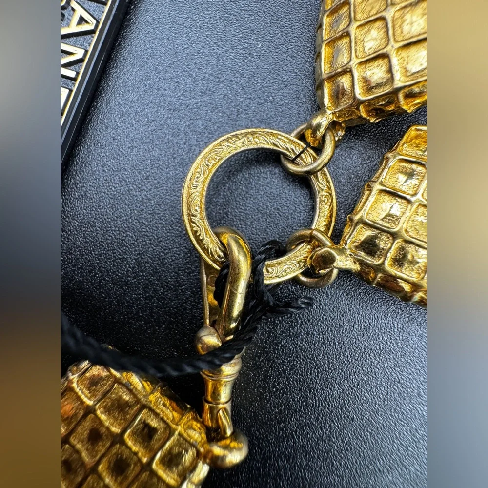 LOT 1455 24K gold plated CHANEL vintage bracelet